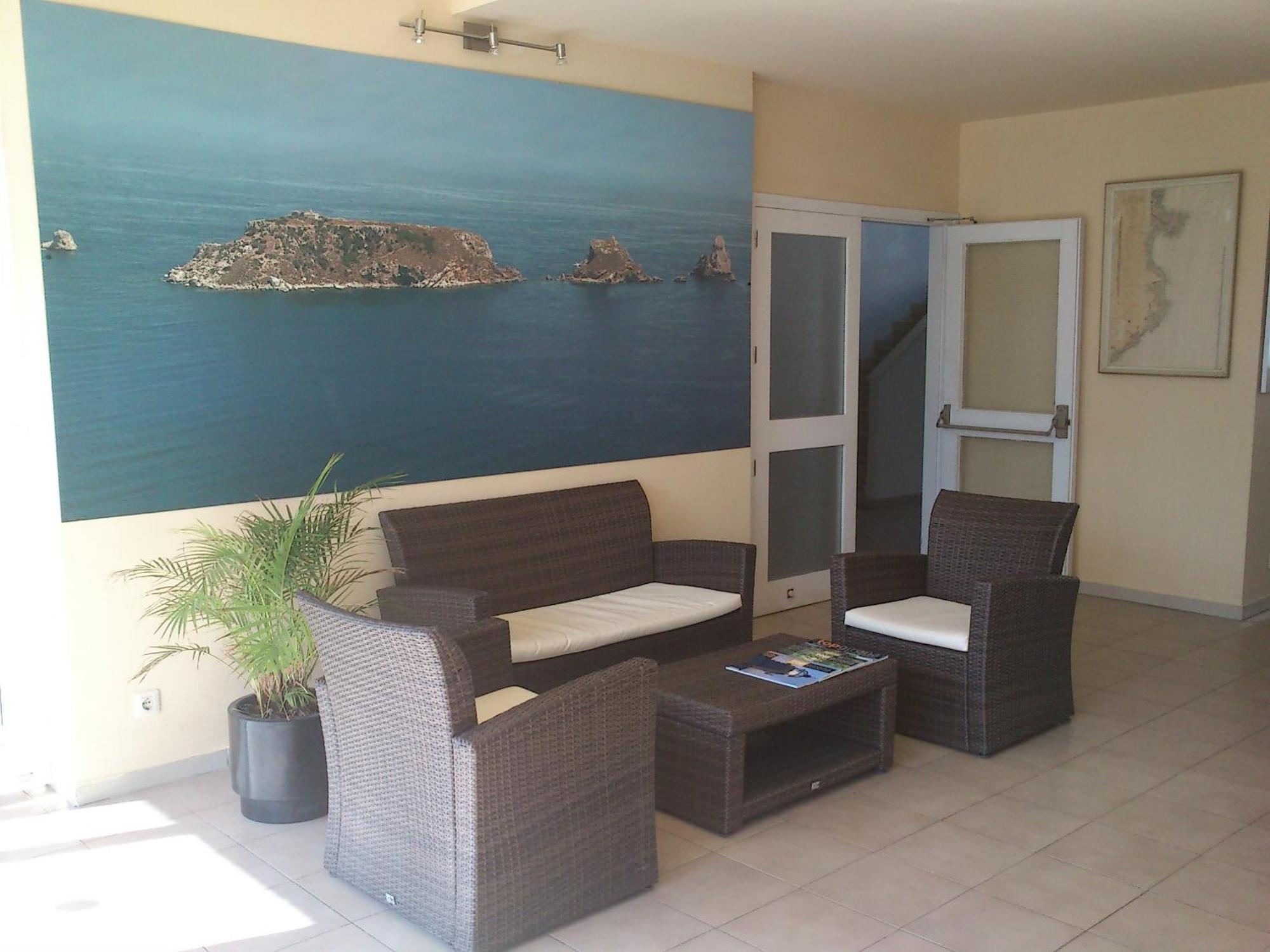 Apartamentos Miami ลาเอสตาร์ติต ภายนอก รูปภาพ
