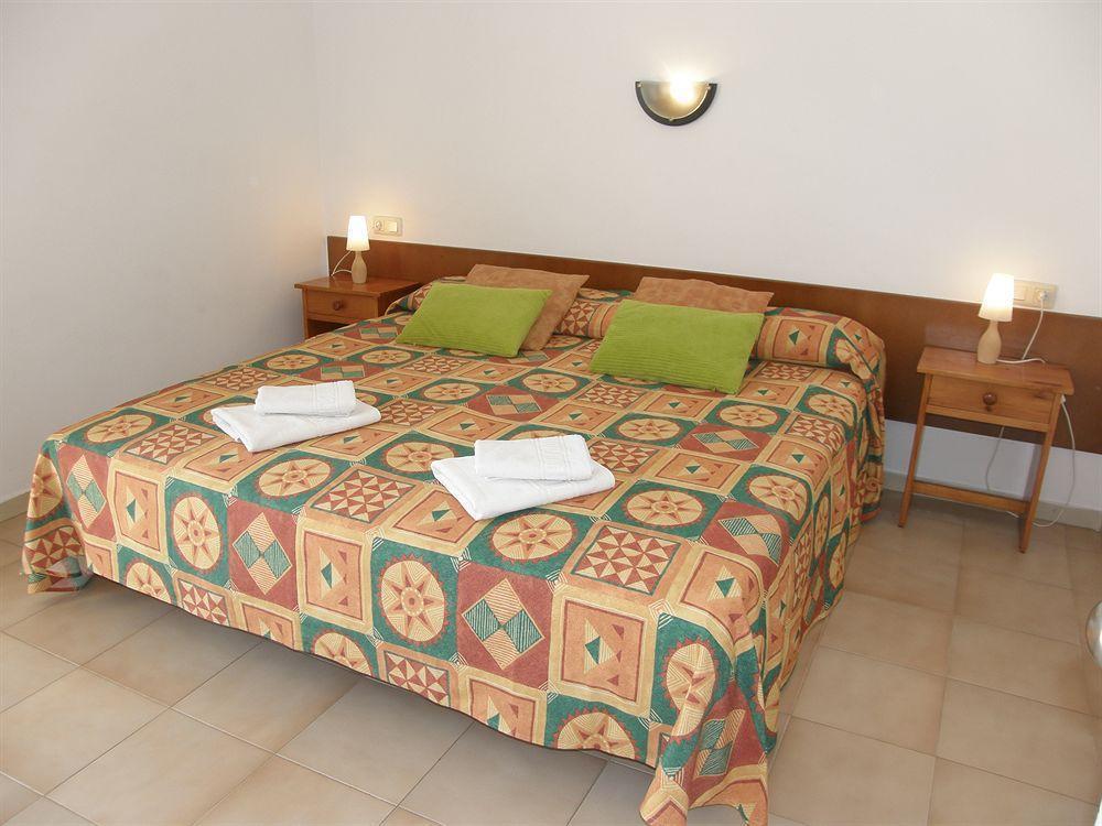 Apartamentos Miami ลาเอสตาร์ติต ภายนอก รูปภาพ