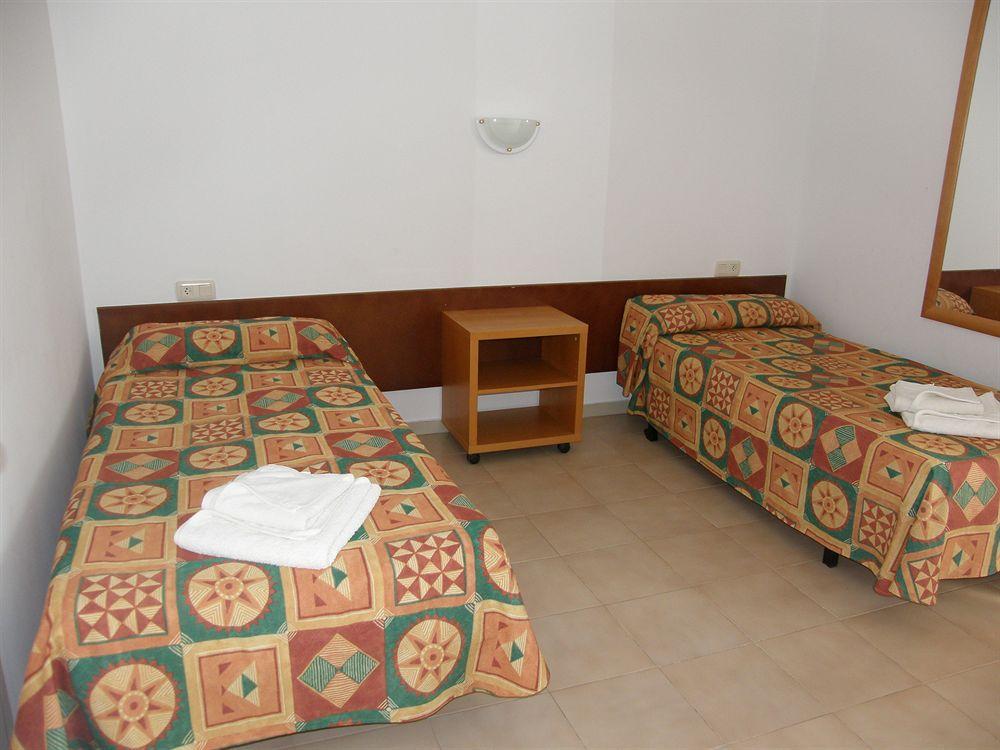 Apartamentos Miami ลาเอสตาร์ติต ภายนอก รูปภาพ