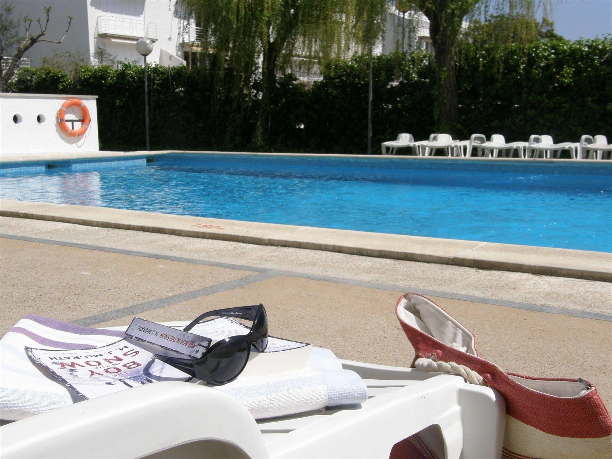 Apartamentos Miami ลาเอสตาร์ติต ภายนอก รูปภาพ