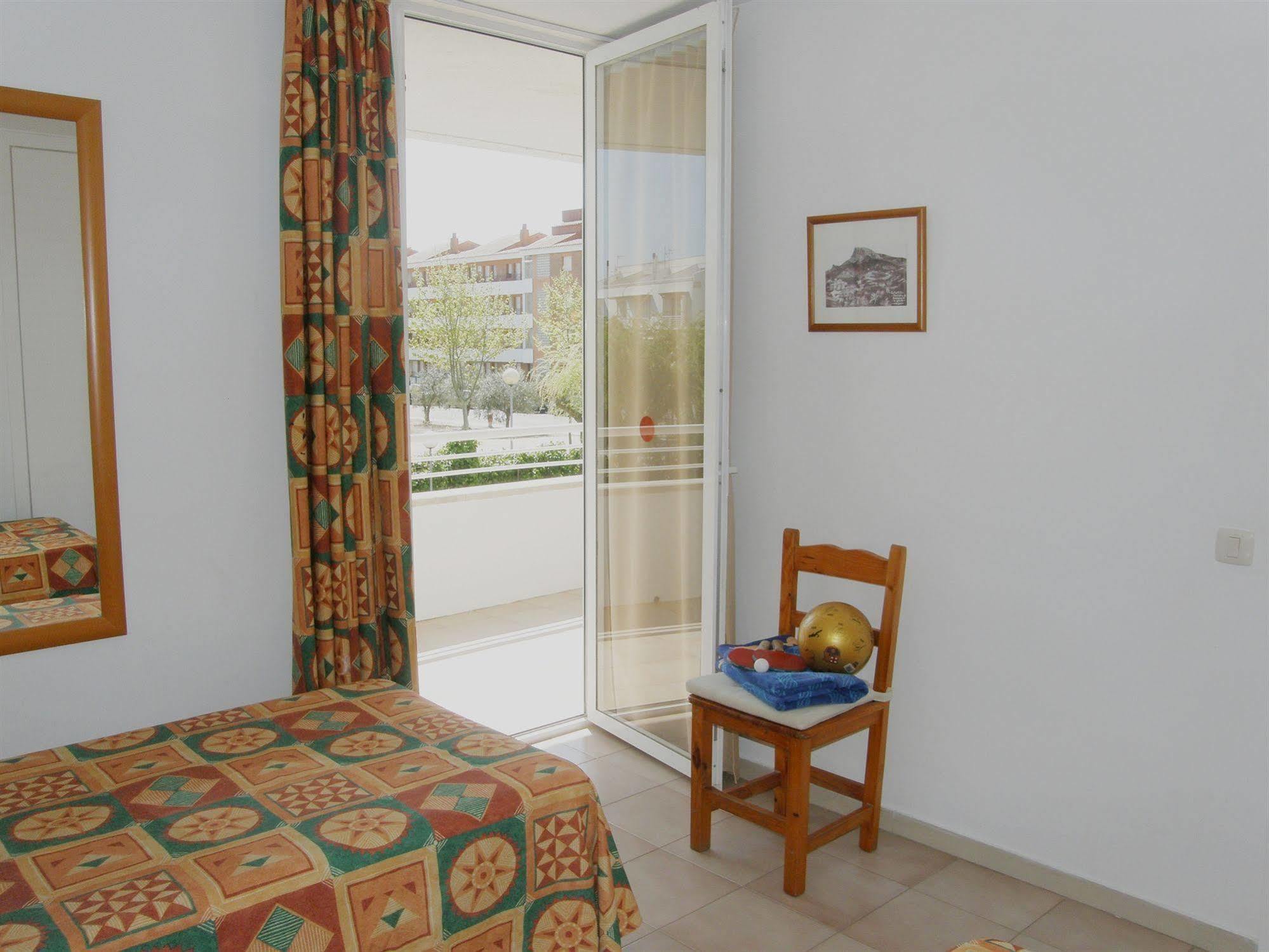 Apartamentos Miami ลาเอสตาร์ติต ภายนอก รูปภาพ