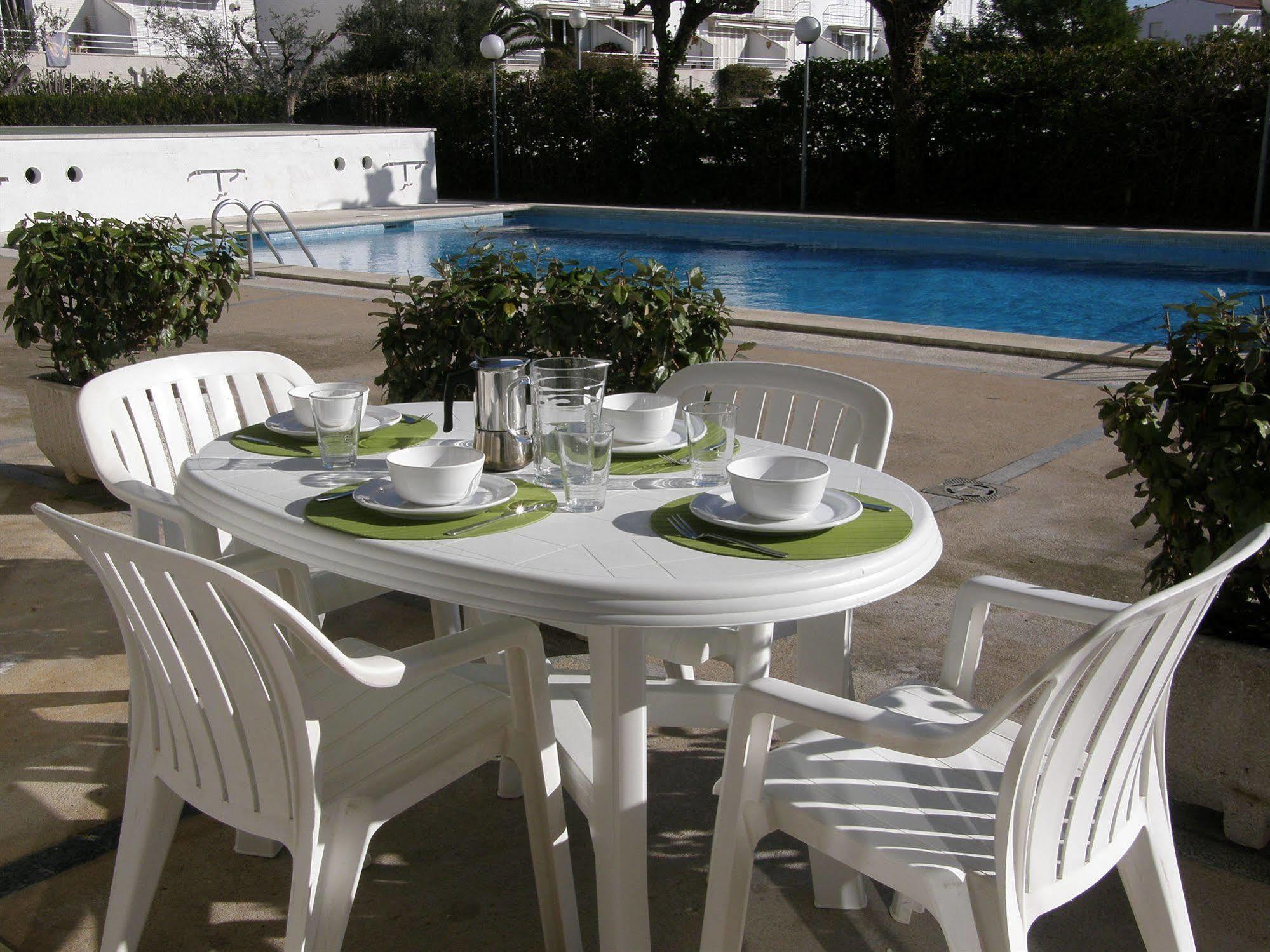 Apartamentos Miami ลาเอสตาร์ติต ภายนอก รูปภาพ
